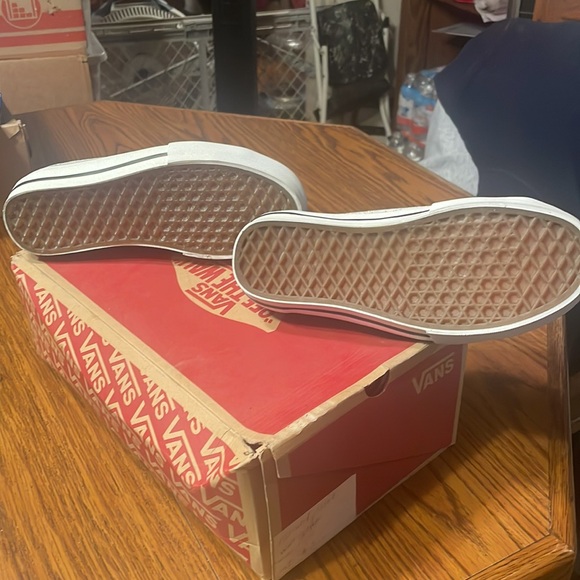 Vans prison, issue, white and black three strap off the wall shoes, M 4.5, W 6. - Picture 9 of 9